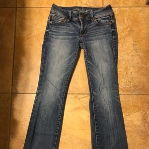 **SOLD** *2/20* American eagle kickboot jeans